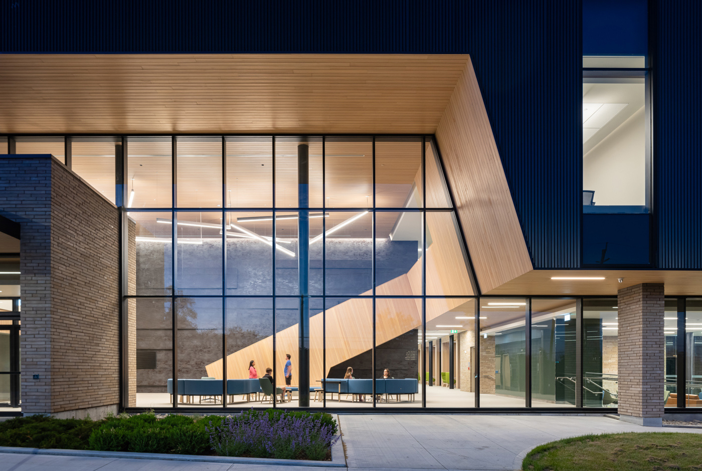 NUSU Student Centre with Students.